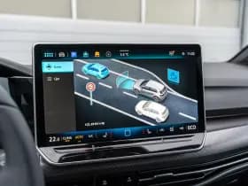 Volkswagen Golf thumbnail 38
