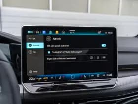 Volkswagen Golf thumbnail 42