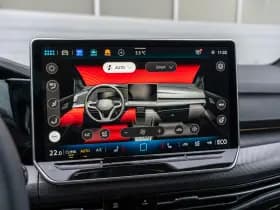 Volkswagen Golf thumbnail 43