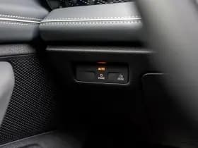 Volkswagen Passat thumbnail 35