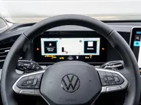 Volkswagen Passat thumbnail 36