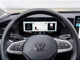 Volkswagen Passat thumbnail 37