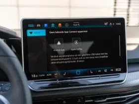Volkswagen Golf thumbnail 41