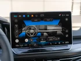 Volkswagen Golf thumbnail 49
