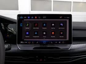 Volkswagen Golf thumbnail 28