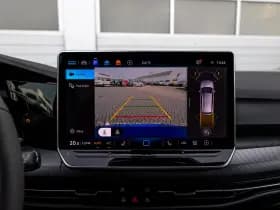 Volkswagen Golf thumbnail 30