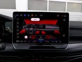 Volkswagen Golf thumbnail 32