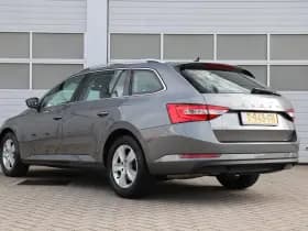 Škoda Superb thumbnail 13