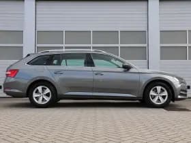 Škoda Superb thumbnail 4
