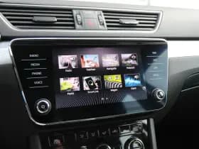 Škoda Superb thumbnail 36