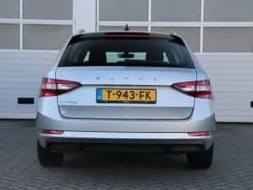 Škoda Superb thumbnail 12