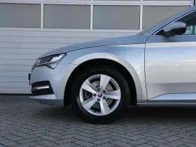 Škoda Superb thumbnail 16