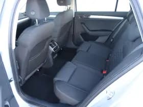 Škoda Superb thumbnail 21