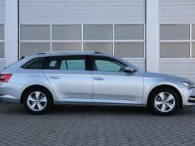 Škoda Superb thumbnail 4