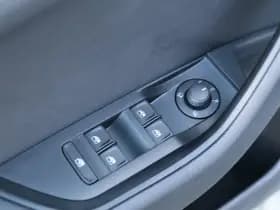Škoda Superb thumbnail 36