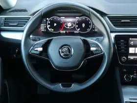 Škoda Superb thumbnail 38