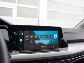 Volkswagen Golf thumbnail 25
