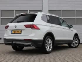 Volkswagen Tiguan thumbnail 2
