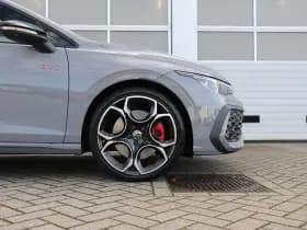 Volkswagen Golf thumbnail 13