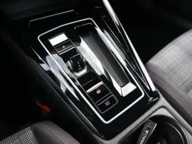 Volkswagen Golf thumbnail 28