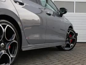 Volkswagen Golf thumbnail 36