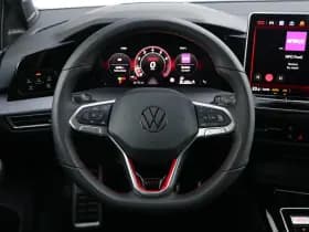 Volkswagen Golf thumbnail 39