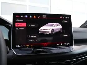 Volkswagen Golf thumbnail 42