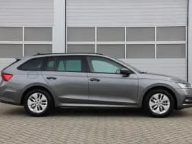 Škoda Octavia thumbnail 4