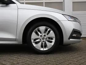 Škoda Octavia thumbnail 13