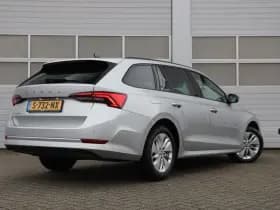 Škoda Octavia thumbnail 3