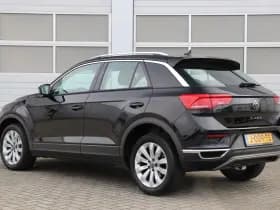 Volkswagen T-Roc thumbnail 12