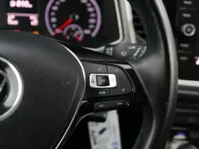 Volkswagen T-Roc thumbnail 23