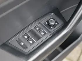 Volkswagen T-Roc thumbnail 32