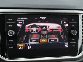 Volkswagen T-Roc thumbnail 39