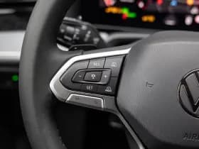 Volkswagen Passat thumbnail 25