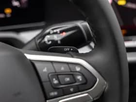 Volkswagen Passat thumbnail 40