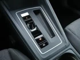Volkswagen Golf thumbnail 30