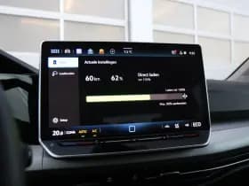 Volkswagen Golf thumbnail 39