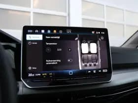 Volkswagen Golf thumbnail 40