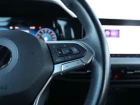 Volkswagen Golf thumbnail 21