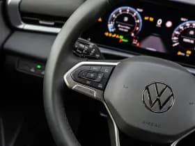 Volkswagen T-Roc thumbnail 24