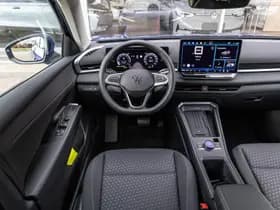 Volkswagen T-Roc thumbnail 37