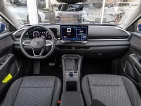 Volkswagen T-Roc thumbnail 5