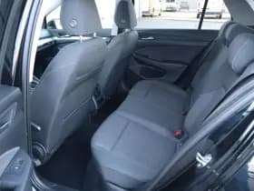 Volkswagen Golf thumbnail 23