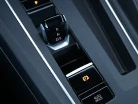 Volkswagen Golf thumbnail 31