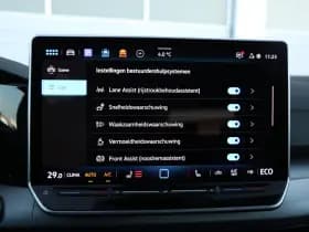 Volkswagen Golf thumbnail 43