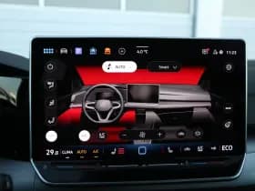 Volkswagen Golf thumbnail 45