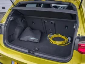 Volkswagen Golf thumbnail 21
