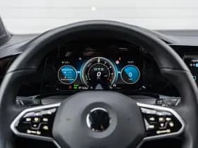 Volkswagen Golf thumbnail 26