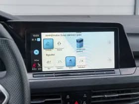 Volkswagen Golf thumbnail 48